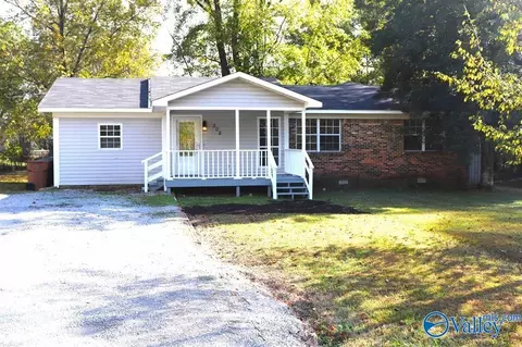 308 Sunset St, Hartselle, AL 35640