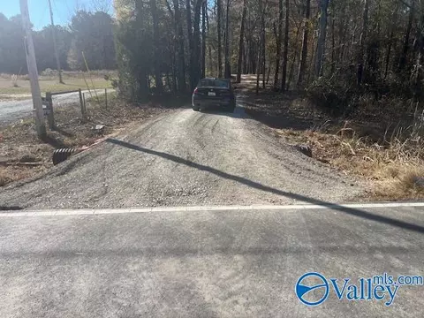 Exterior - 3107 County Road 217, Trinity, AL 35673 photo 4 of 4