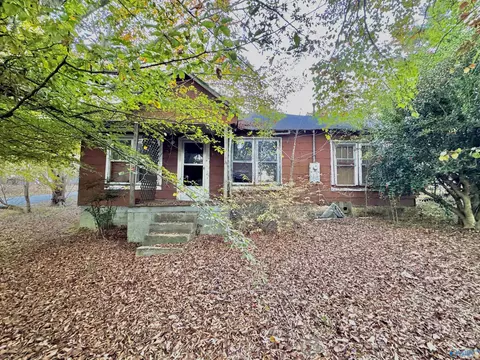 793 Bexar Ave, Hamilton, AL 35570