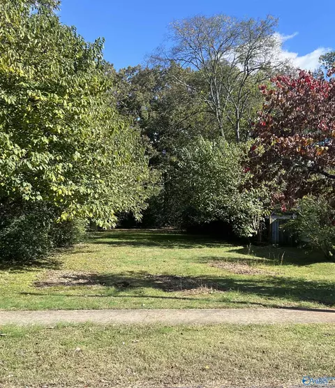 2513 Larry St, Huntsville, AL 35805