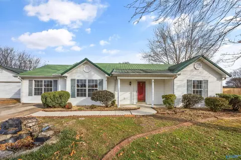 12826 Dickens Ln, Madison, AL 35756