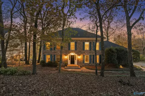 1418 Chandler Rd, Huntsville, AL 35801