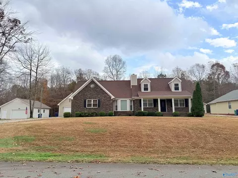 2046 Wedgewood Dr, Arab, AL 35016
