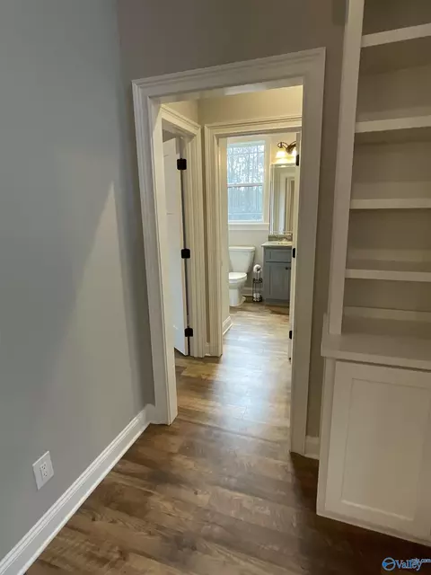 Entry Way - 162 Widgren Dr, Arab, AL 35016 photo 2 of 4
