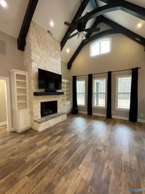 Living - 162 Widgren Dr, Arab, AL 35016 photo 1 of 3