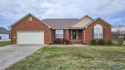 27749 Michael Ln, Toney, AL 35773