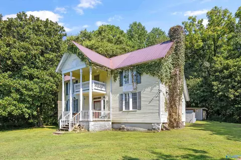 3818 County Road 4, Hollytree, AL 35751