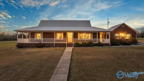 1283 Moman Rd, Horton, AL 35980