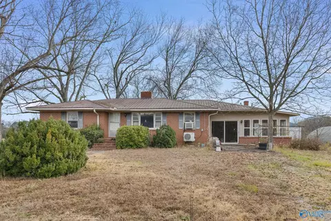 275 Beard Rd, Hartselle, AL 35640