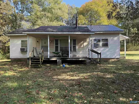 772 E Mckinney Ave, Albertville, AL 35950