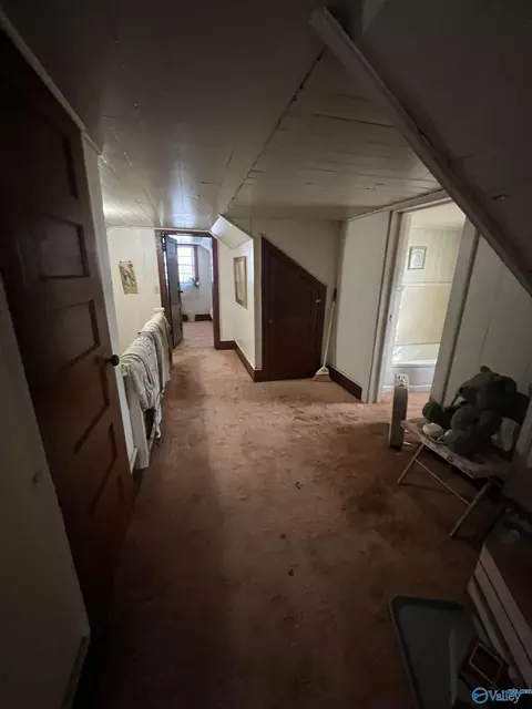 Entry Way - 309 Cullman Rd, Arab, AL 35016 photo 1 of 3