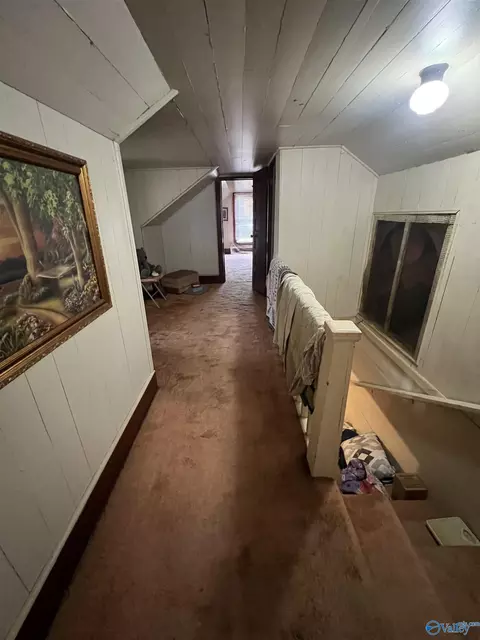 Entry Way - 309 Cullman Rd, Arab, AL 35016 photo 2 of 3