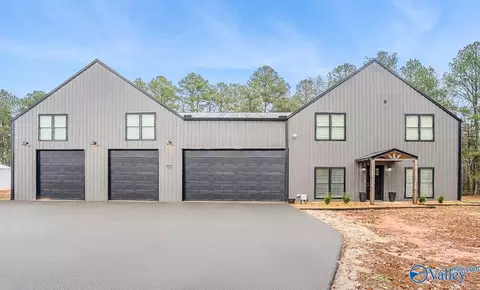 4536 Danville Rd, Decatur, AL 35603
