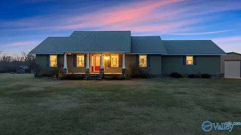 885 County Road 16, Dutton, AL 35744