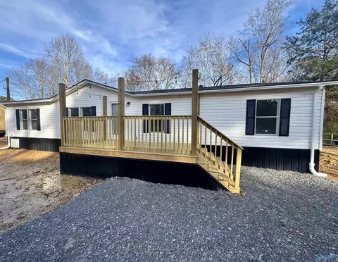 218 Tin Top Rd, Grant, AL 35747
