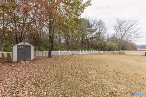 Exterior - 87 Forest Home Dr, Trinity, AL 35673 photo 7 of 8