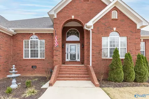 Exterior - 87 Forest Home Dr, Trinity, AL 35673 photo 2 of 8