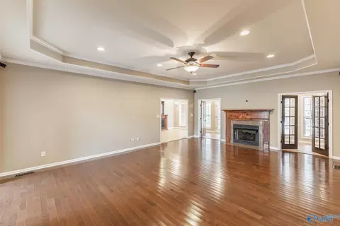 Living - 87 Forest Home Dr, Trinity, AL 35673 photo 3 of 5