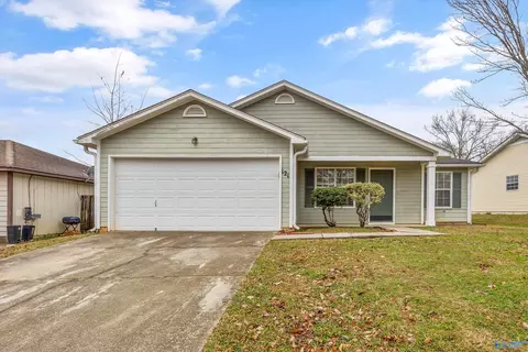 121 Sugar Bluff Ln, Madison, AL 35757