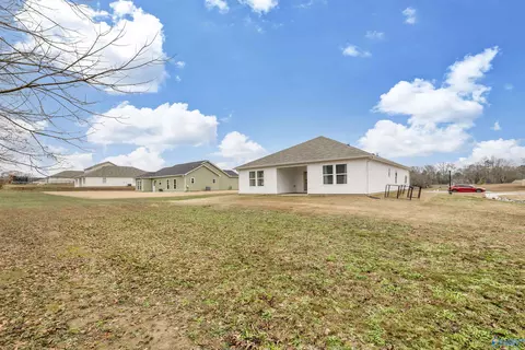 Exterior - 306 Pointer Dr, Albertville, AL 35950 photo 2 of 2