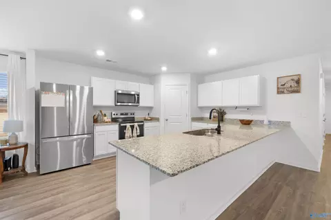 Kitchen - 306 Pointer Dr, Albertville, AL 35950 photo 1 of 4