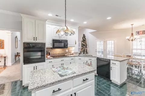 Kitchen - 173 Forest Home Dr, Trinity, AL 35673 photo 1 of 3