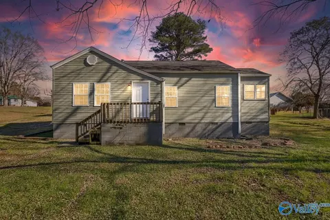 1303 Blanche Dr, Boaz, AL 35957