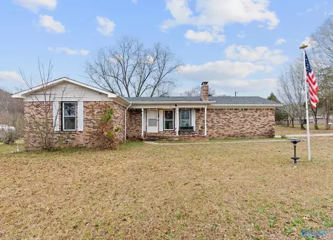 10 Pence Rd, Somerville, AL 35670