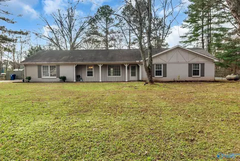 110 Independence Dr, Meridianville, AL 35759