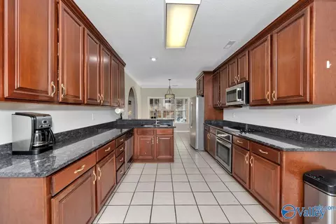 Kitchen - 411 N Seneca Dr, Trinity, AL 35673 photo 1 of 3
