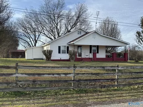 3429 County Road 23, Mount Hope, AL 35651