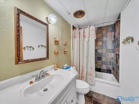 Bath - 7735 County Road 170, Trinity, AL 35673 photo 1 of 4
