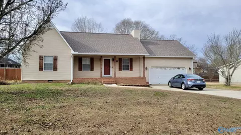 1996 Putter Cir, Arab, AL 35016