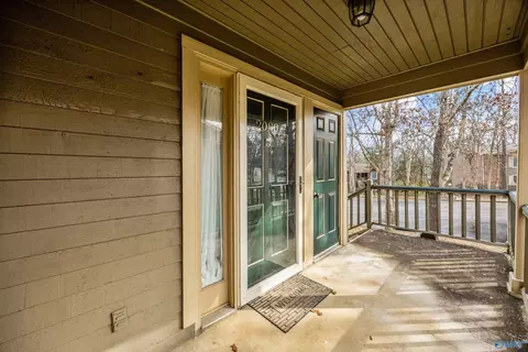 2080 Woodlawn Dr #2080, Huntsville, AL 35802