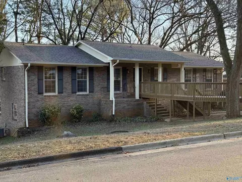2504 Gaboury Ln, Huntsville, AL 35811