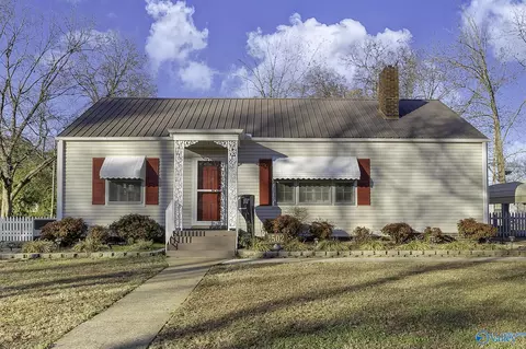 1502 Tower St, Decatur, AL 35601