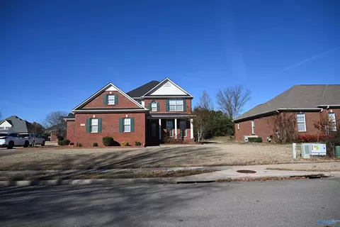 316 Broadway Ln, Madison, AL 35757
