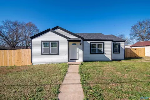 353 Moulton St, Moulton, AL 35650