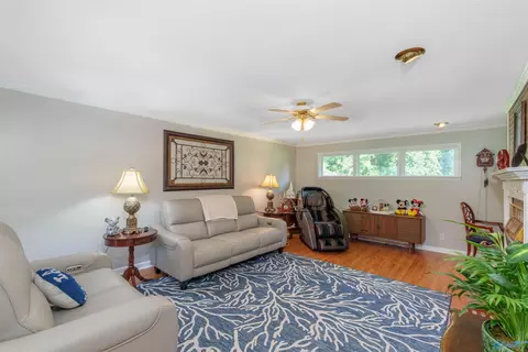 Living - 203 Cedar Ln, Killen, AL 35645 photo 1 of 2