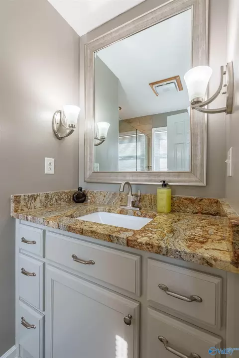 Bath - 203 Cedar Ln, Killen, AL 35645 photo 1 of 4