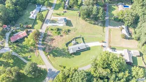View/Area - 203 Cedar Ln, Killen, AL 35645 photo 3 of 5