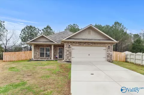 144 Clydesdale Ln, Harvest, AL 35749
