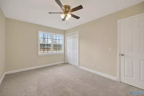 Bedroom - 2270 Randles Rd, Grant, AL 35747 photo 2 of 4
