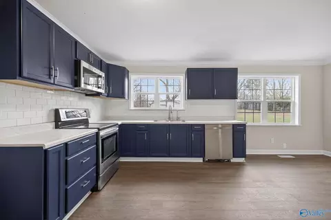 Kitchen - 2270 Randles Rd, Grant, AL 35747 photo 2 of 2