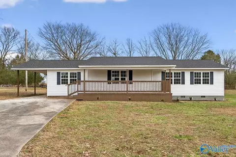 Exterior - 2270 Randles Rd, Grant, AL 35747 photo 5 of 7