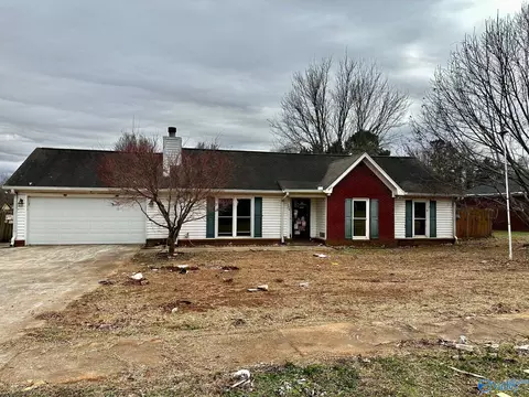 104 Lamirda Ct, Huntsville, AL 35810