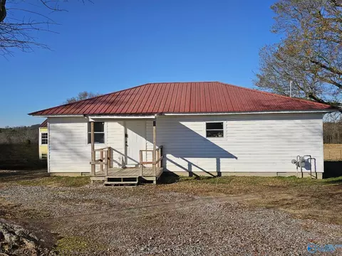 609 Gene Brown Rd, Boaz, AL 35957