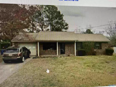 306 Cherry Tree St, Boaz, AL 35957 photo 1