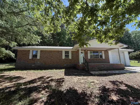 58 Floyd Dr, Grant, AL 35747 photo 1