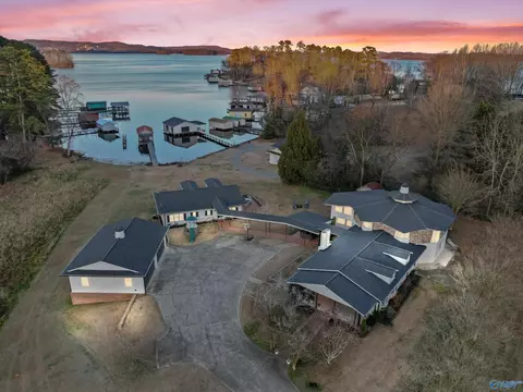 140 Cotton Rd, Guntersville, AL 35976